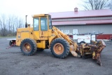 172-2 John Deere 544 w/ Bucket and Snow Plow