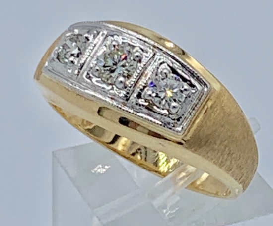 GENTS 14K YELLOW GOLD DIAMOND RING, SIZE 10