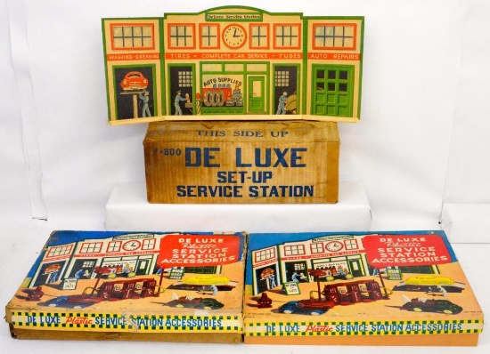 Deluxe Plastic Playset Service Station Accessories set and Service Station in original boxes