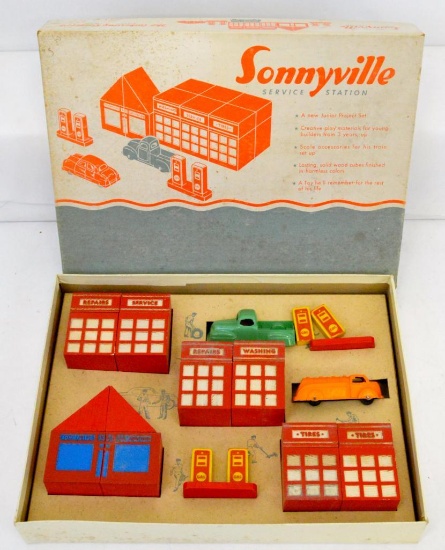 Sonnyville Service Station no. 121 complete boxed set