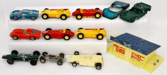 Group of vintage 1/32 1/24 and 1/25 slot cars and one Marx accessory