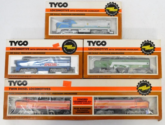 Mint NOS Tyco HO sharknose diesel units in OBs 222-04 222-17 222-18