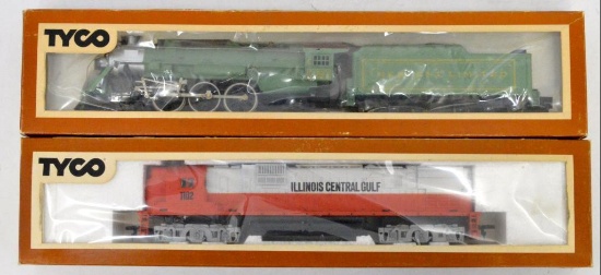 New old stock Tyco HO locomotives in Obs 212F 243A