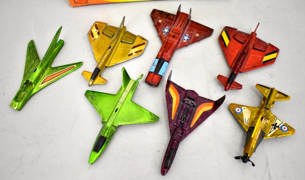 mattel hot birds