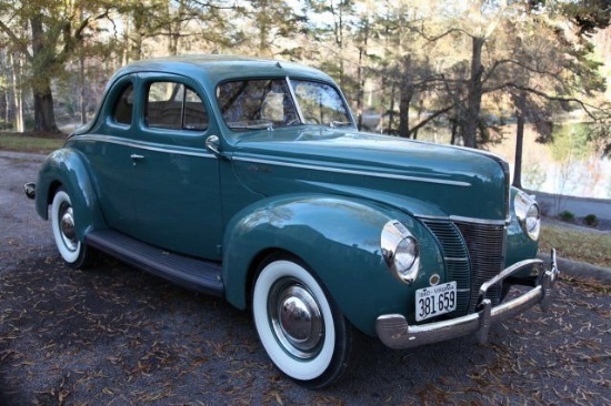 1940 Ford Deluxe