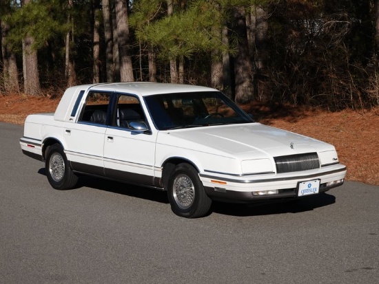 1993 Chrysler New Yorker 5th Avenue