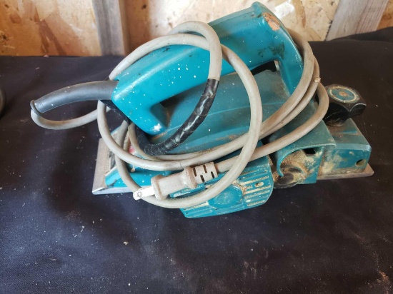 MAKITA Power Planer Model 1900B