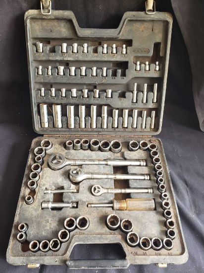 SEARS CRAFTSMAN Full socket set and wrenches