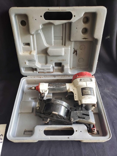 TOOL SHOP AIR NAILER IN CASE
