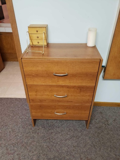 Wood 3 drawer cabinet