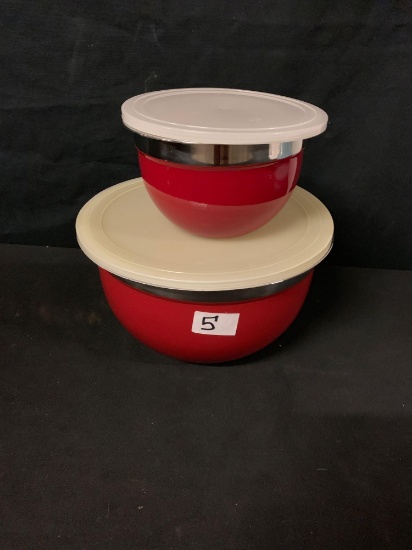 Stainless steel mixing bowls with lids (2)