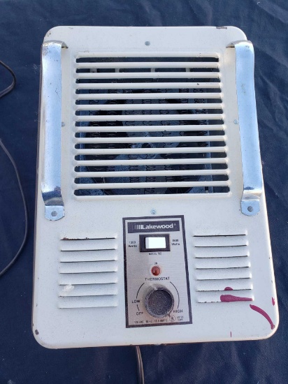 Lakewood room electric space heater