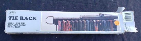 TIE RACK