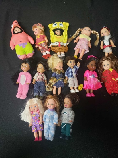 Assortment of miniature Dolls 4" tall
