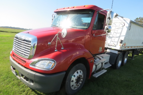 2006 Freightliner Columbia tandem-axle semi, Detroit diesel, Series 60 14