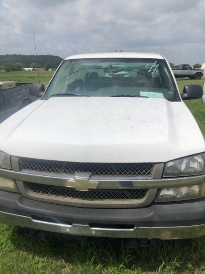 2006 Chevy 1500 4 x 2