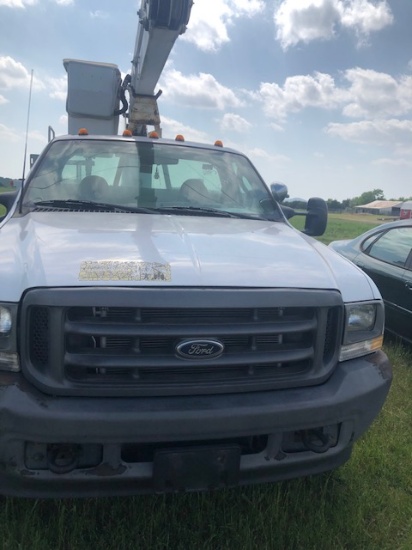 2003 ford f550 with bucket and utility bed