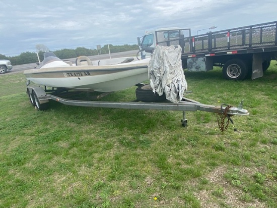 2000 Bass Stream Bass Boat
