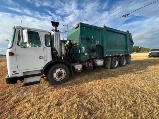 2011 Autocar ACX64 ASL Side Loader Sanitation Truck