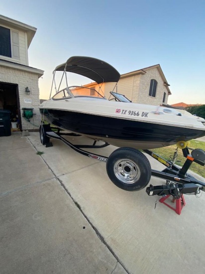 2015 Stingray Boat 198 LX 4,3 L mercury V6 inboard