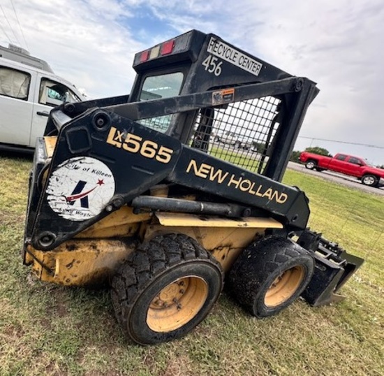1996  NEWHOLLAND Skid Steer LX565