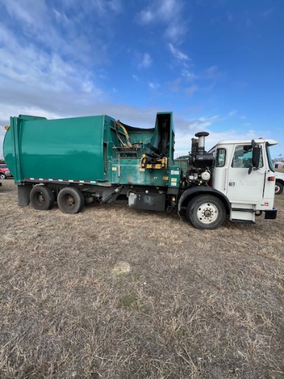 2020 Autocar ACX64 Side Loader Sanitation truck