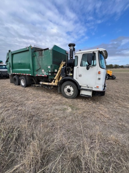 2015 Autocar ACX64 Side Loader Sanitation Truck