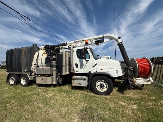 2016 Freightliner 114SD