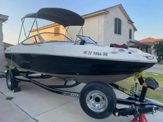 2015 Stingray 198 LX 4.3 L Mercury V6 inboard