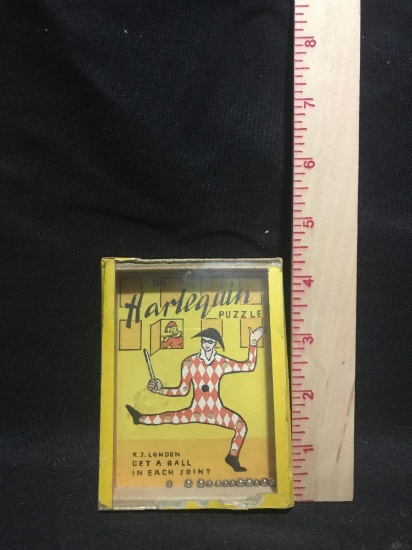 Vintage Harlequin Puzzle Game