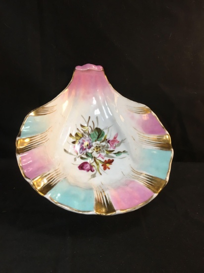 Vintage Shell Shaped Bowl