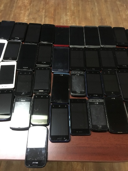 78 Mixed Brand/Model Cell Phones