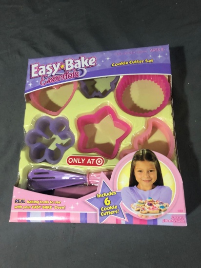 Easy Bake Cookie Cutter Set