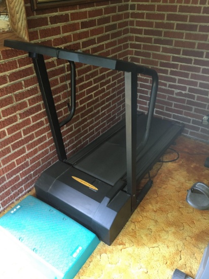 Weslo Cadence 325 Treadmill