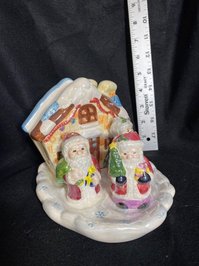 Santa & Mrs. Clause Shakers With Napkin Holder & Tray