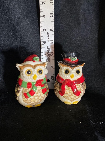 Holiday Owls Shaker Set