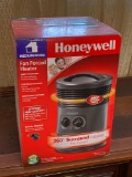 New In Box Honeywell 360 Fan Forced Space Heater