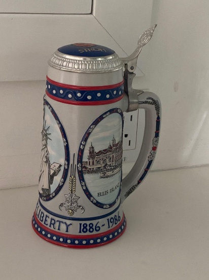 Strohs Statue Of Liberty Stein