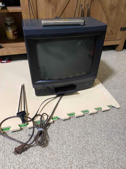 Vintage 1989 Sony TV trinitron with Remote