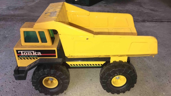 Classic Metal Tonka Dump Truck