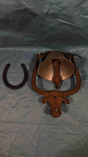 Vintage Cast Iron Longhorn Bull Dinner Bell And Horseshoe