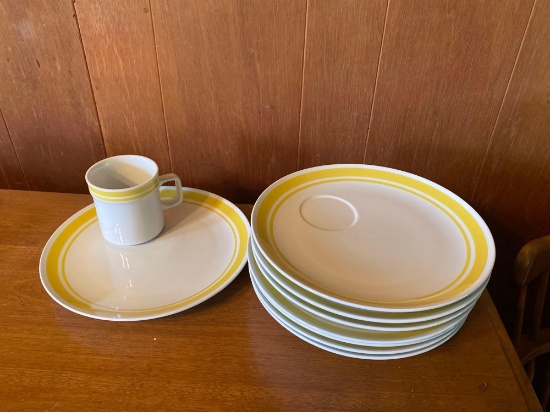 Rondure Stone Classic Snack Plates With Mugs