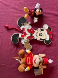 Holiday Mickey Mouse Wall Hang