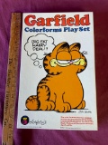 Vintage Garfield Colorforms Play Set