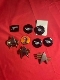 Vintage Star Trek Pins (9)