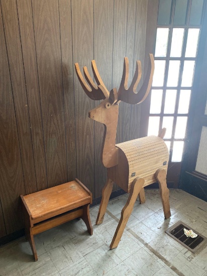 Decorative Wooden Deer With Wood Bench