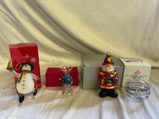 Assorted Glass Christmas Ornaments (4)