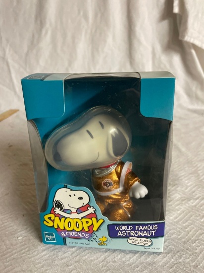 Hasbro Snoopy Astronaut NIP