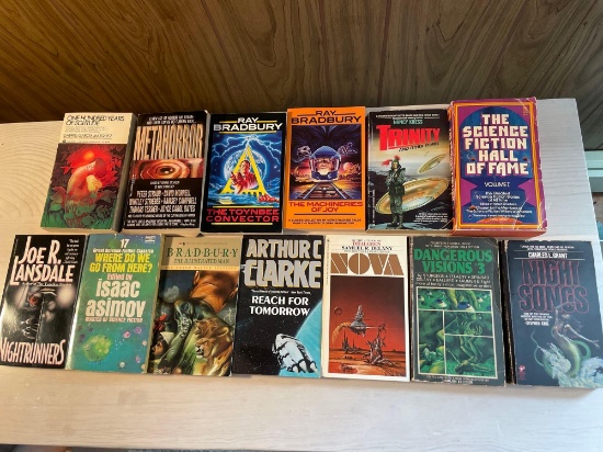 Vintage Science Fiction Paperback Books (13)