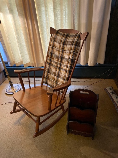 Classic Rocking Chair With Magazine Rack